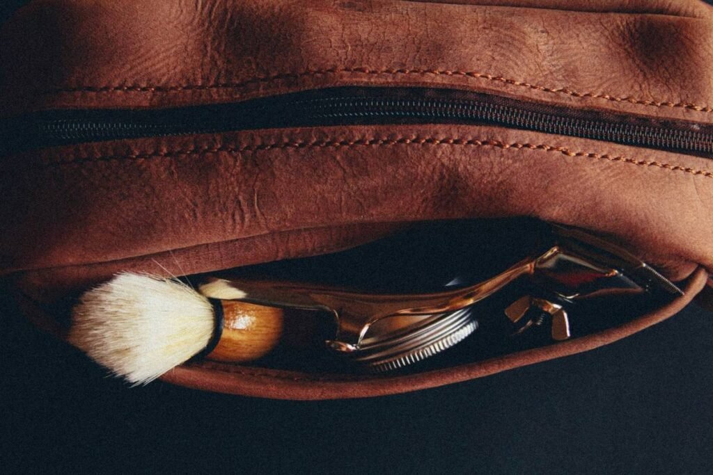The Best Beard Oil for Men: A Groomer’s No-BS Guide to Soft, Healthy Beards