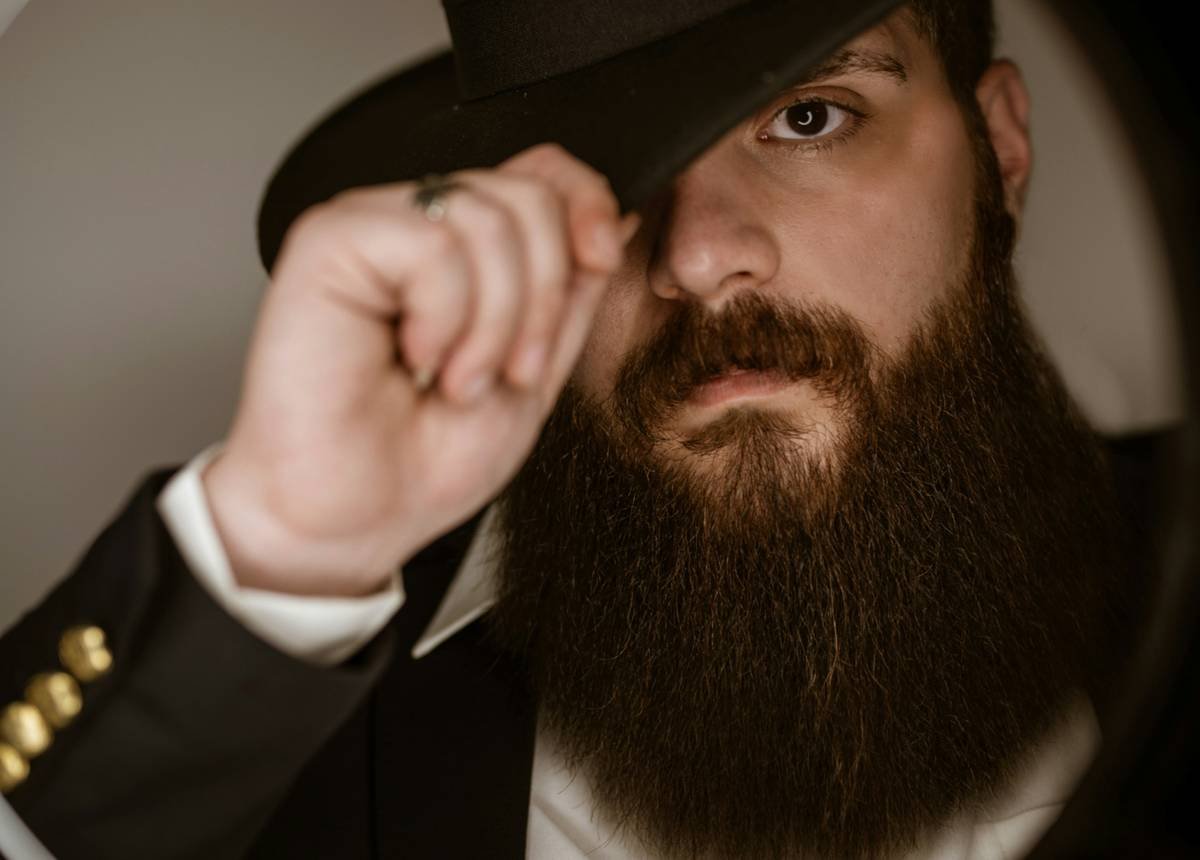 Moisturizing Oils for Beard and Skin: The Overlooked Fix for Itchy, Flaky Beards